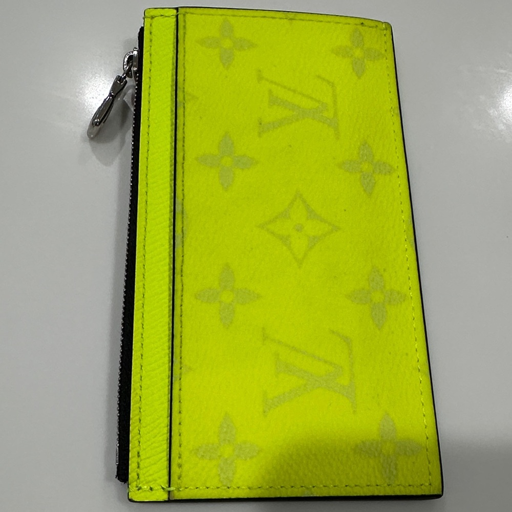 Louis Vuitton Fluorescent Yellow Card Wallet - Picture 4 of 6